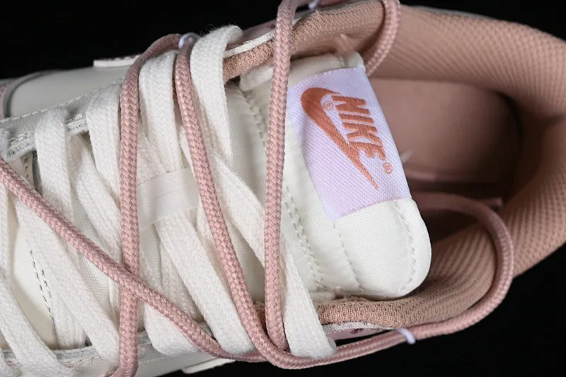 All categories Nk SB Dunk series Nk SB Dunk Low low-top sneakers Nk Dunk Low Spd berry carved rose pink retro sweetheart retro college style SB strap low-top casual sneakers DD1503-118